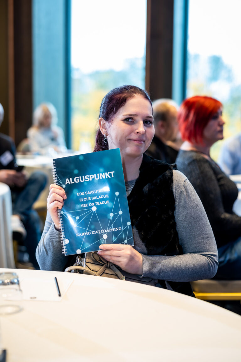 Osaleja ALGUSPUNKTI töövihikuga
